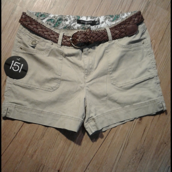 one 5 one Pants - One5one ladies khaki shorts size 12 NWT